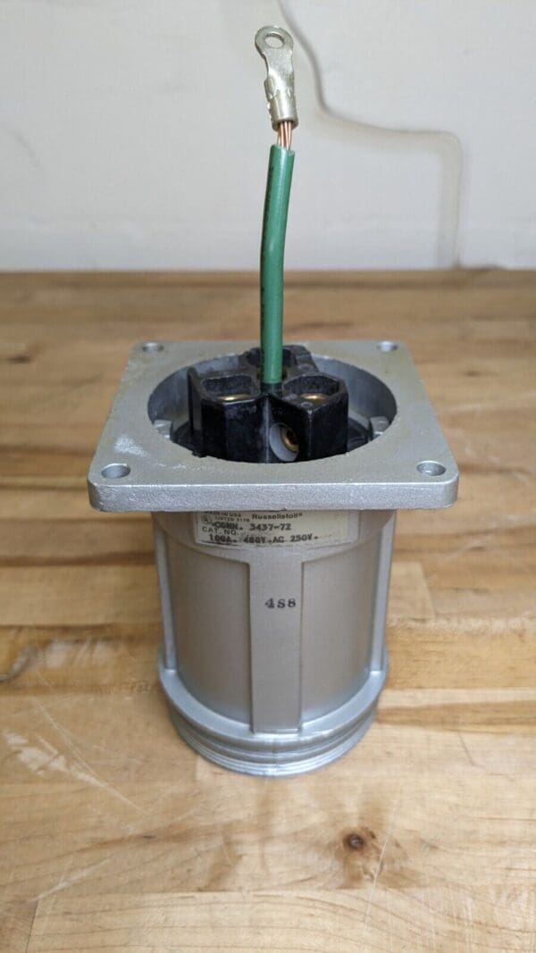 Russell & Stoll 3437 100 Amp 480 VAC 2P3W Plug Pin & Sleeve Receptacle New!