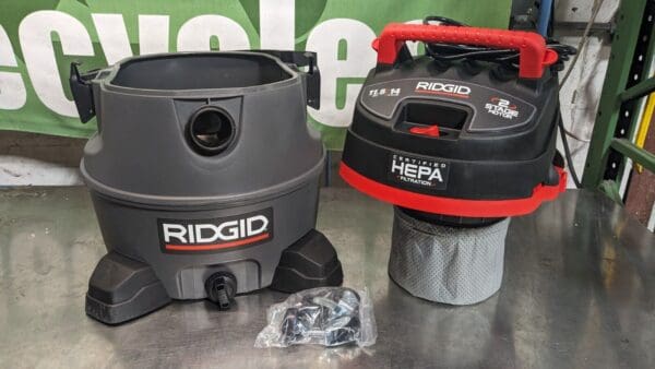 RIDGID Wet/Dry Vacuum Electric 14 gal HEPA Filter Polyethylene Tank 50368