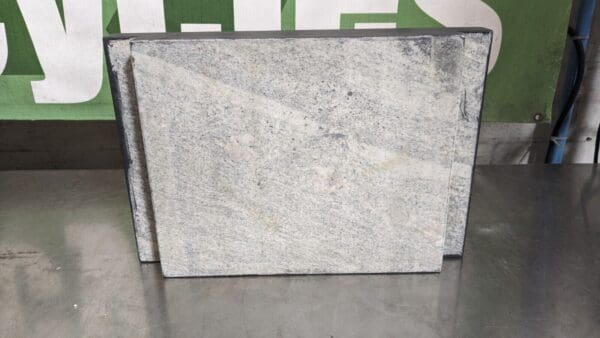 Inspection Surface Plate 18″ x 12” x 3″ Granite 2-Ledge A Grade 640-0422 Damage