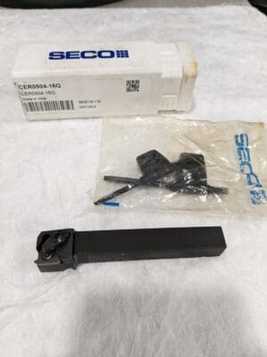 SECO Indexable Threading Toolholder: External, Right Hand 00072524